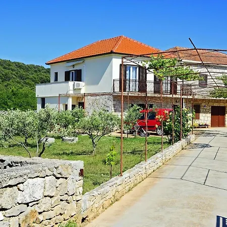 With Parking Space Gornje Selo, Solta - 15545 *