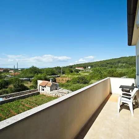 With Parking Space Gornje Selo, Solta - 15545