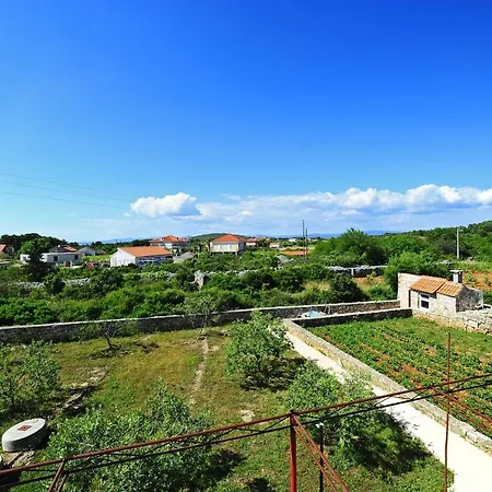 With A Parking Space Gornje Selo, Solta - 15545 Apartment